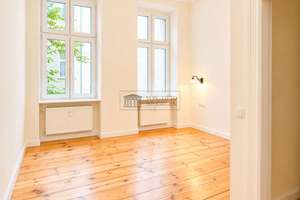 Stilvoller Altbau mit Balkon – saniert, charmant & lichtdurchflutet – 10247 Friedrichshain, Berlin – Vorschaubild 2