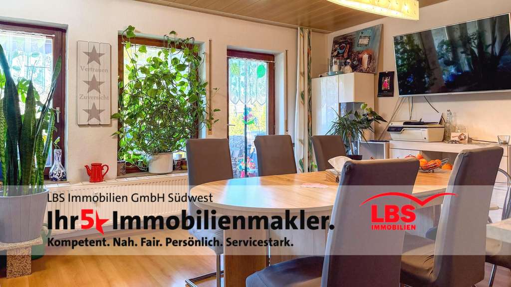 Immobilie in Weil der Stadt - Singles, Paare & Kapitalanleger aufgepasst: Charmantes Zuhause mit Blick ins Grüne! - Bild 0