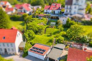 Einfamilienhaus in Buckow: Wintergarten, Pool und 4 Garagen auf 1.800 m² – 15377 Buckow (Märkische Schweiz) – Vorschaubild 1