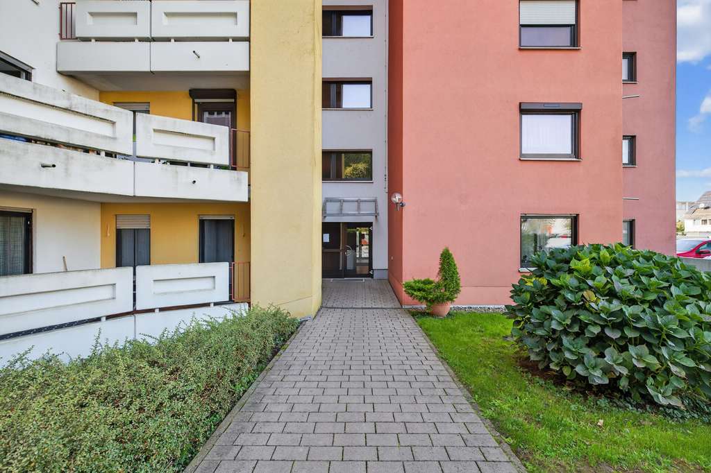 Immobilie in Kuppenheim - Stilvolle Maisonette mit 4 Balkonen und durchdachtem Grundriss - Bild 2