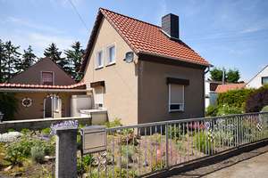Charmantes Einfamilienhaus mit großzügigem Grundstück