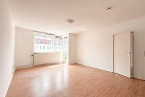 Westend | Sonnige Endetage | 2 Zimmer | 47,04 m² | Großer Südbalkon | Modernisierte Technik