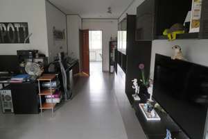 Lichtdurchflutete 3 Zimmer Wohnung mit Loggia, weißem Bad und Einbauküche im 4. OG in Bochum-Höntrop – Carl-Bosch-Straße 16, 44869 Höntrop, Bochum – Vorschaubild 4