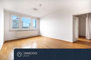 🌇 Berlin-Mitte Skyline-Blick aus der 10. Etage – Bezugsfreie 2 Zi Whg mit West-Ausrichtung & Aufzug – 10179 Mitte (Ortsteil), Berlin – Vorschaubild 1