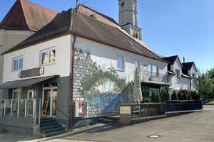 Ein Haus voller Möglichkeiten – Exklusives Wohn- und Geschäftshaus in Welden – Die vollständige Adresse der Immobilie erhältst du vom Anbieter., 86465 Welden – Vorschaubild 1
