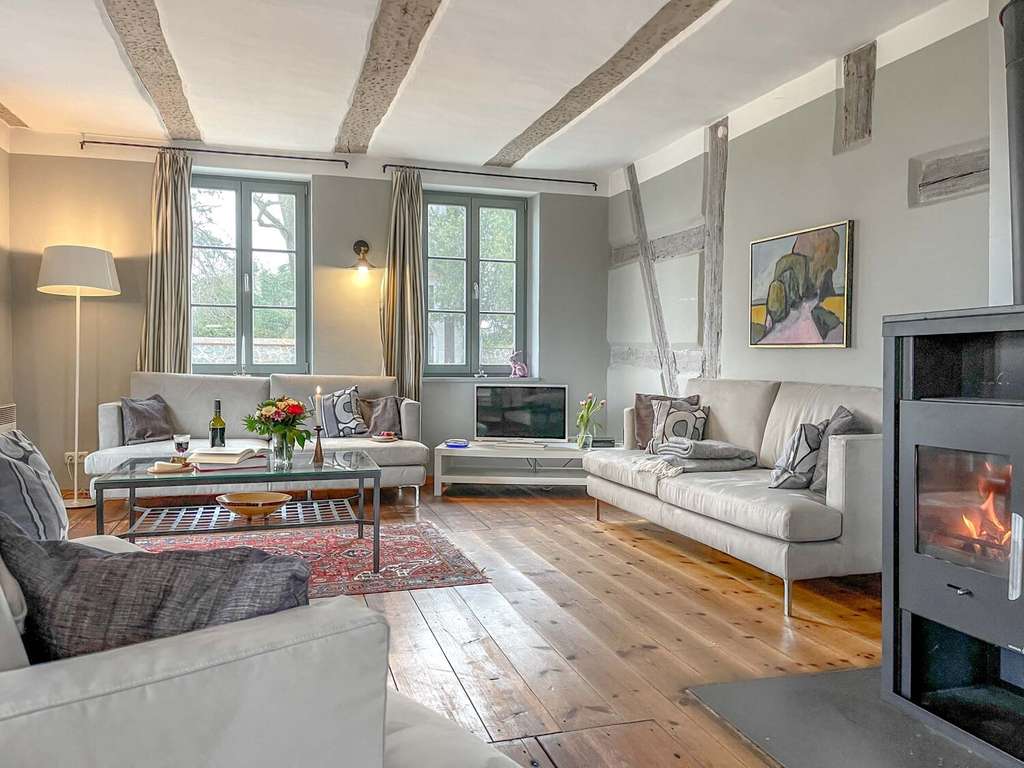 Immobilie in Vogelsang-Warsin - Historie trifft Komfort - ehem. Hof des Kahnschiffers: antike Öfen + Holzdielen 900m vom Haffstrand - Bild 3