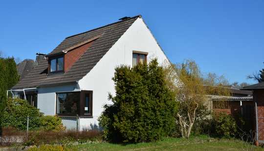 Bild von Zwangsversteigerung: Einfamilienhaus mit Bungalow-Anbau