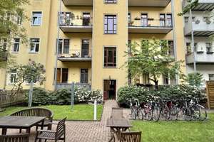 3-Zimmer-Wohnung mit Aufzug und Balkon in der Nähe der Elbwiesen