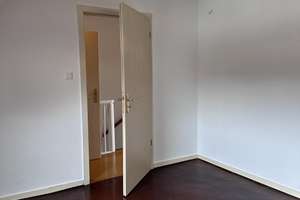 Ruhiges Mittelreihenhaus in Düsseldorf-Rath sofort bezugsfertig zu vermieten. – Die vollständige Adresse der Immobilie erhältst du vom Anbieter., 40472 Rath, Düsseldorf – Vorschaubild 10