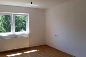 Erstbezug nach Sanierung: Großzügige 2 1/2-Zi-Wohnung mit herrlichem Aussichtsbalkon – Usedomstraße 8, 70435 Stuttgart – Vorschaubild 4