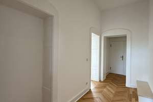 ***SCHMUCKSTÜCK IN HISTORISCHER VILLA IM ZOOVIERTEL***MIT EINBAUKÜCHE, VIELEN EINBAUTEN & BALKON*** – Freytagstraße 49, 40237 Düsseltal, Düsseldorf – Vorschaubild 5