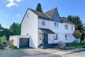 Unterrath: Top gepflegte Doppelhaushälfte mit Garten, Pool, Sauna & Garage – Die vollständige Adresse der Immobilie erhältst du vom Anbieter., 40468 Unterrath, Düsseldorf – Vorschaubild 47