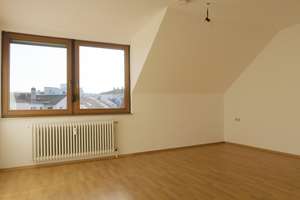 3,5 Zi-DG-Wohnung inkl. neuer EBK mitten in der City – Die vollständige Adresse der Immobilie erhältst du vom Anbieter., 75173 Südweststadt, Pforzheim – Vorschaubild 4
