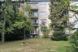 F-Dornbusch: Helle und freundliche 4 ZW mit Balkon in sehr ruhiger Lage