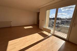 Maisonette-Wohnung mit Balkon und Dachterrasse