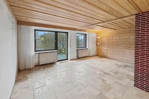 Wohntraum mit Pool, Sauna, Doppelgarage und weiterem Ausbaupotential – Die vollständige Adresse der Immobilie erhältst du vom Anbieter., 90530 Wendelstein – Vorschaubild 2