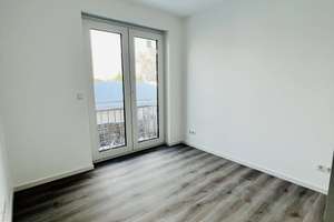 *Gemütliche 3 Zimmer mit Einbauküche für die kleine Familie* – Semmelweisstraße 22, 12524 Altglienicke, Berlin – Vorschaubild 11