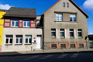 + Kaufen statt Mieten + 2 Häuser mit vielen Möglichkeiten in zentraler Lage von Malchin – Wiesenstraße 8, 17139 Malchin – Vorschaubild 1