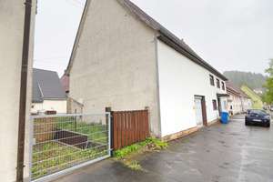 Provisionsfrei! Zentralgeleges Einfamilienhaus mit Scheune, Garage und Garten – Die vollständige Adresse der Immobilie erhältst du vom Anbieter., 72461 Albstadt – Vorschaubild 3