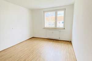 Helle und gemütliche 3-Raumwohnung mit Einbauküche und Balkon – Hohe Str. 3, 39124 Magdeburg – Vorschaubild 11