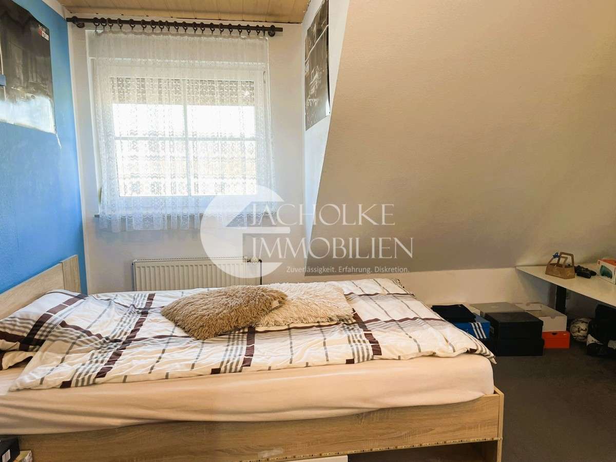 Immobilie in Dedelstorf - Wohnen mit Stil und Charme: Großzügiges Einfamilienhaus mit Pool-Traumgrundstück in Dedelstorf - Bild 0