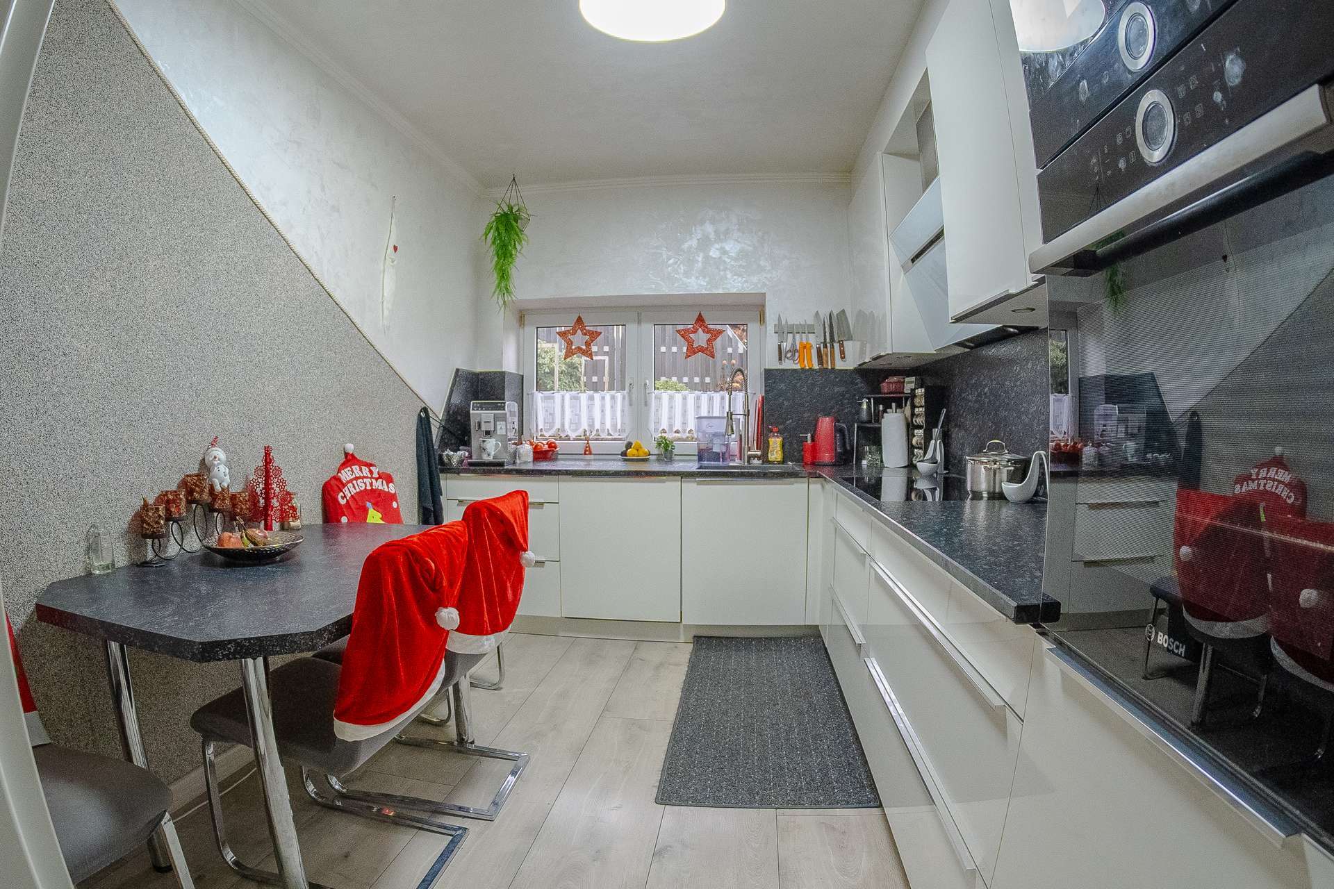 Immobilie in Lemgo - Grünes Paradies-Mehrfamilienhaus mit traumhafter Gartenlandschaft - Bild 1