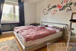 Reihenmittelhaus mit idyllisch gelegenem Garten in Engstingen
Mit zusätzlicher Garage und Stellplat – Die vollständige Adresse der Immobilie erhältst du vom Anbieter., 72829 Engstingen – Vorschaubild 12