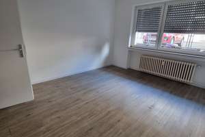 Erdgeschoss  - 88 m2  - zentrale Lage - 3 ,5 Zimmer – Die vollständige Adresse der Immobilie erhältst du vom Anbieter., 47799 Cracau, Krefeld – Vorschaubild 3