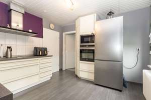Gepflegtes Einfamilienhaus mit Garage, PV-Anlage und Wärmepumpe – Die vollständige Adresse der Immobilie erhältst du vom Anbieter., 26529 Osteel – Vorschaubild 10