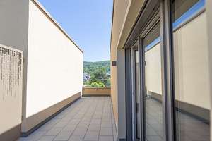 Exklusive Penthouse-Wohnung mit Einbauküche und großzügiger Dachterrasse