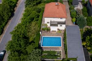 ***Wohnen am Waldrand – mit Pool und traumhaftem Ausblick*** – Die vollständige Adresse der Immobilie erhältst du vom Anbieter., 1326 Bühlau/Weißer Hirsch, Dresden – Vorschaubild 6