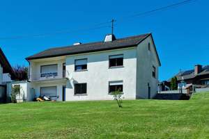 Familienfreundliches Haus mit großem Grundstück, Einliegerwohnung und herrlichem Ausblick – Die vollständige Adresse der Immobilie erhältst du vom Anbieter., 56479 Seck – Vorschaubild 2
