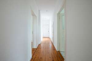 Wohnen mit Stil: 4-Zimmer-Gründerzeitaltbau mit Stuck  und Südbalkon – Ringstraße 50, 12205 Lichterfelde, Berlin – Vorschaubild 6