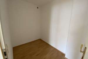 5-Zimmer-Dachgeschoss in der Triftstraße – Die vollständige Adresse der Immobilie erhältst du vom Anbieter., 99086 Ilversgehofen, Erfurt – Vorschaubild 13