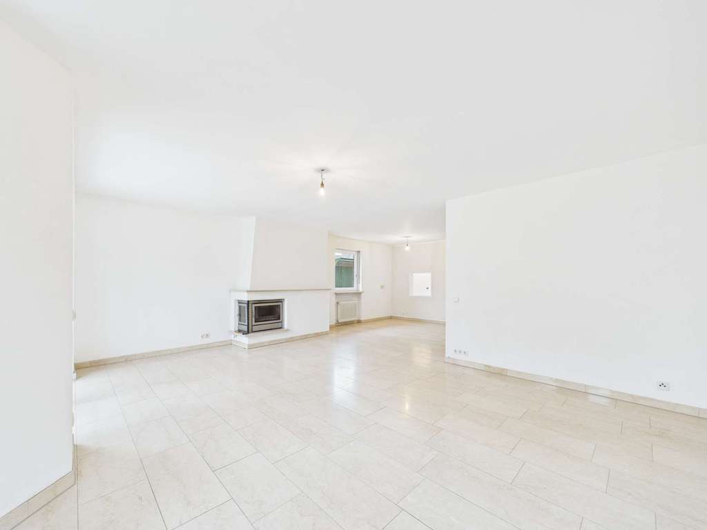 Immobilie in Hohenbrunn - SITULI: Besonders großzügiges, exklusives Reiheneckhaus in Ottobrunn - Bild 2