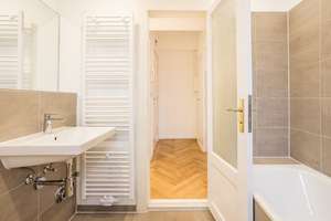 City-Highlight am Ku’damm: 2-Zimmer-Wohnung – provisionsfrei & komplett renoviert! – Die vollständige Adresse der Immobilie erhältst du vom Anbieter., 10709 Wilmersdorf, Berlin – Vorschaubild 6