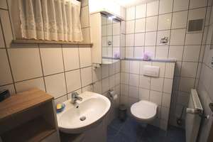 Attraktives Einfamilienhaus mit Wärmepumpen, PV-Anlage mit Speicher und traumhaften Garten – Die vollständige Adresse der Immobilie erhältst du vom Anbieter., 34376 Immenhausen – Vorschaubild 45