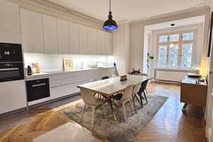 Altbaujuwel mit Aufzug & Designer-Küche im Herzen Friedrichshains