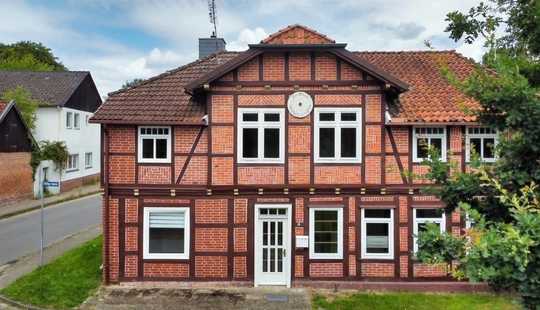 Bild von Fachwerkhaus mit Nebengebäuden, Stall & Werkstatt – Ideal für Visionäre