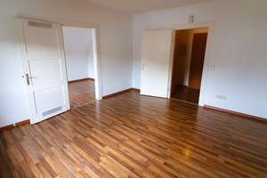 Ansprechende 2-Zimmer-DG-Wohnung mit EBK in Bielefeld – Die vollständige Adresse der Immobilie erhältst du vom Anbieter., 33617 Gadderbaum, Bielefeld – Vorschaubild 3