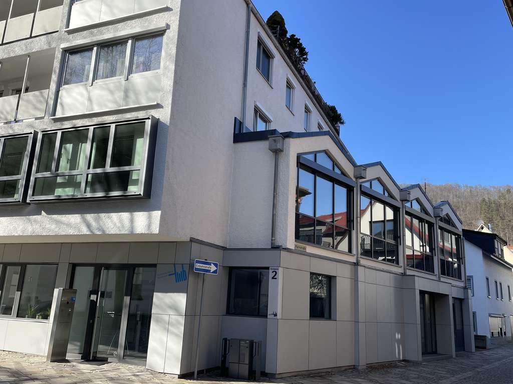 Immobilie in Blaubeuren - Helle 2-Zimmer-Wohnung mitten in der Altstadt von Blaubeuren - Bild 0