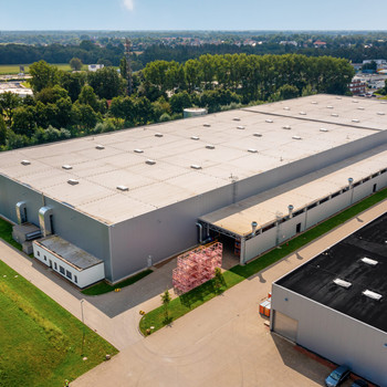1 Monat mietfrei + provisionsfrei – 10.268 m² Hallenfläche im Logistik Hot-Spot Bremen!