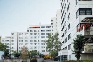 Ideal für Handwerker oder Kreative – 2-Zimmer Wohnung mit Eigenleistungspotenzial! – Nahariyastr. 43, 12309 Lichtenrade, Berlin – Vorschaubild 1