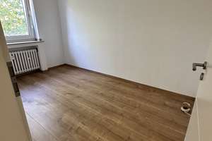 Gepflegte 4-Zimmer-Wohnung mit Balkon und idealer Infrastruktur  – Schalker Straße 114, 45881 Schalke, Gelsenkirchen – Vorschaubild 13