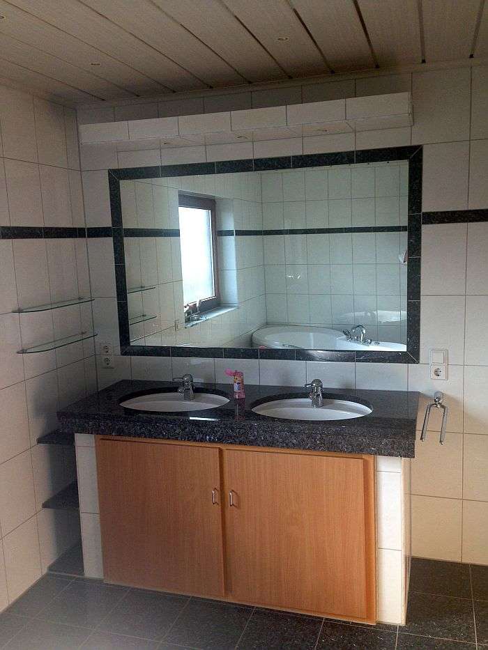 Immobilie in Wachtberg - Wachtberg - Adendorf, freistehendes Einfamilienwohnhaus mit Garage, Innenhof und Garten - Bild 0