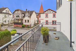 Modernisiertes Zweifamilienhaus in Alzenau
265 m² Wohnfläche – PV, Sauna & Premiumausstattung – Die vollständige Adresse der Immobilie erhältst du vom Anbieter., 63755 Alzenau – Vorschaubild 6