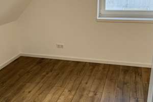 Frisch sanierte Dachgeschosswohnung mit 76 m² Wohnfläche – Nordstraße 18, 42105 Elberfeld, Wuppertal – Vorschaubild 10