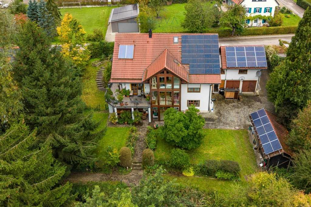 Immobilie in Au in der Hallertau - Wohnen im Grünen – 3-Familien-Anwesen mit weitläufigem Garten - Bild 0