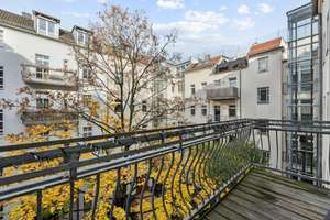 Provisionsfrei – großzügige Wohnung mit Altbaucharme und zwei Balkonen in gefragter Lage – Die vollständige Adresse der Immobilie erhältst du vom Anbieter., 10437 Prenzlauer Berg, Berlin – Vorschaubild 4