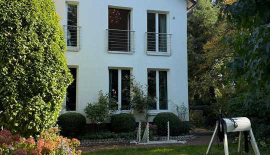 Bild von MIETKAUF - Familienfreundliche DHH mit Garten, Garage zentral in Großburgwedel - von privat